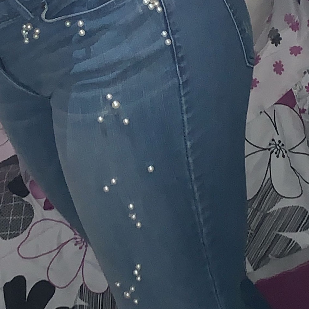 W Chico’s Platinum Faux Pearl Jeans